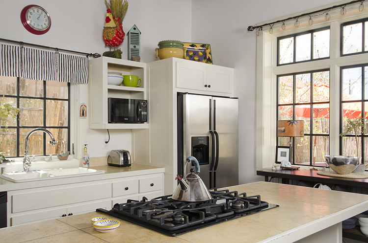 Santa Fe Kitchen | Adobe Destinations Vacation Rentals
